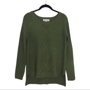 Med +PINK ROSE+ Green Knit Long Sleeve Sweater w/ Diamond Front EUC